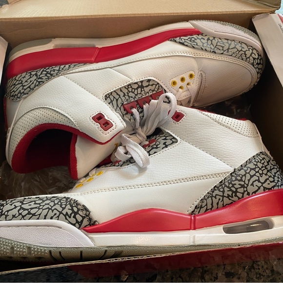 Nike Air Jordan 3 Retro Size 10 Red and White - Picture 9 of 12